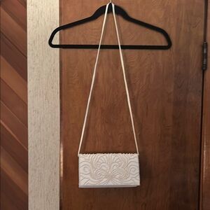 Pretty pearl designed evening bag